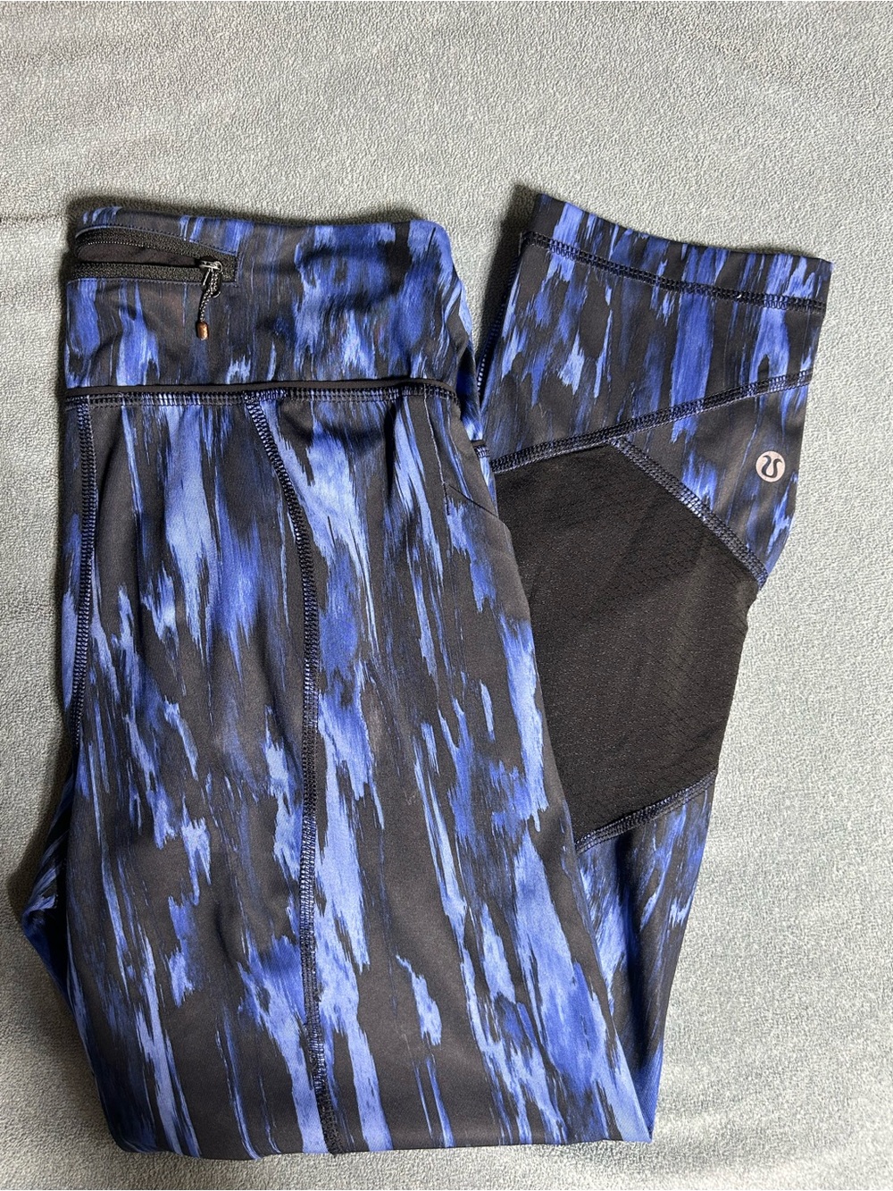 lululemon athletica Black and Blue Abstract Print Leggings